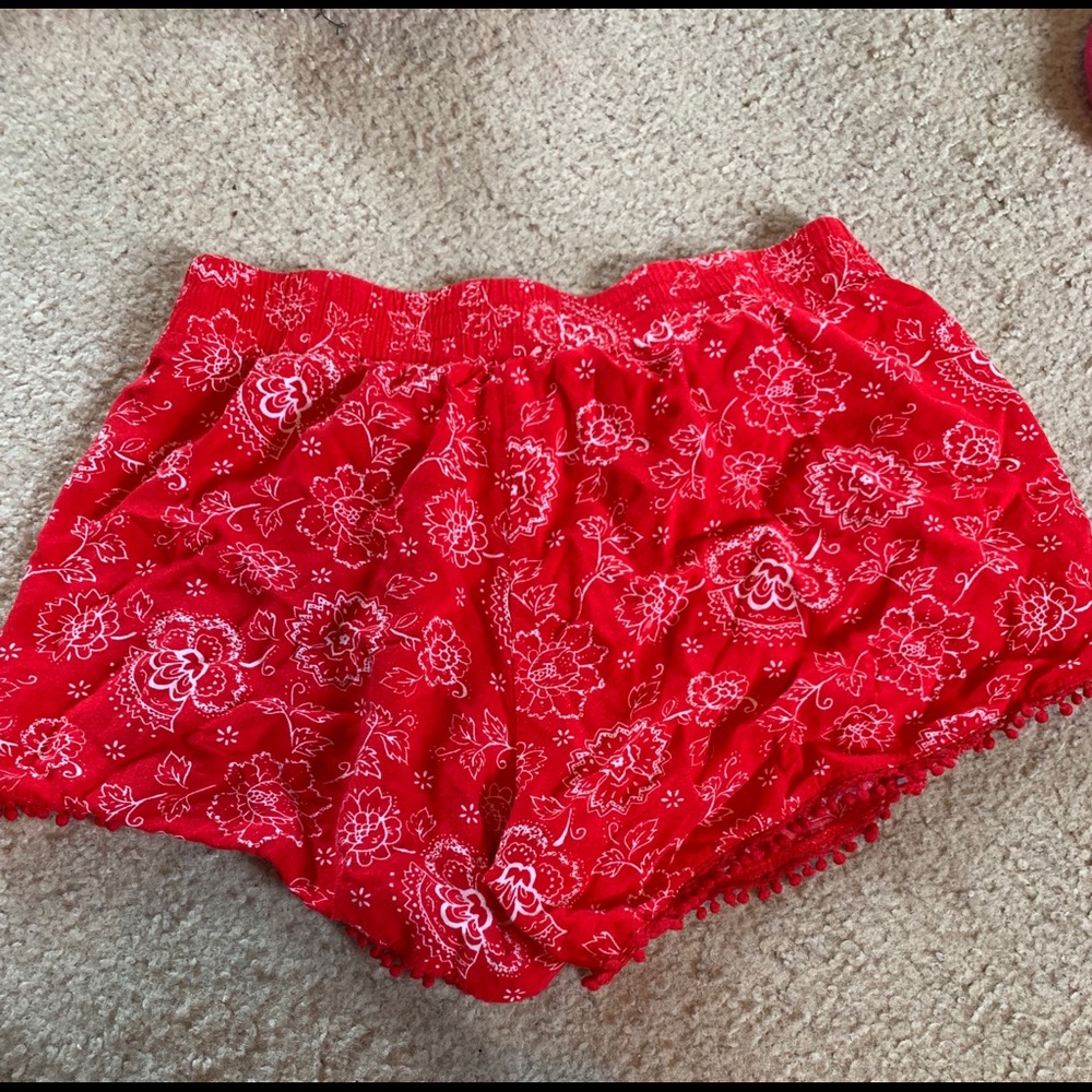 Shorts - Picture 3 of 3